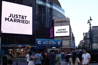 taylor-swift-paid-$160,000-in-new-york-city-fees-for-star-studded-wedding,-says-zahran-mamdani