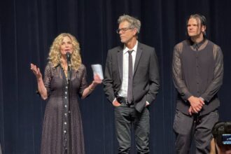 kevin-bacon,-kyra-sedgwick,-and-son-travis-make-karlovy-vary-a-family-affair,-and-even-escape-from-some-czechs