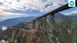 amarnath-pilgrims-stop-to-admire-man-made-wonder:-world’s-highest-railway-arch-bridge-over-chenab-|-video