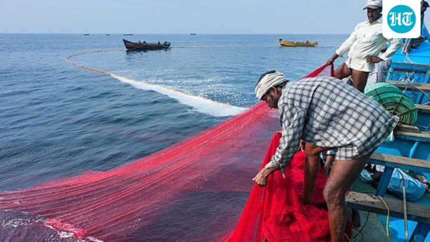 9-bodies-recovered-from-fishing-vessel-in-bay-of-bengal-6-still-missing-a-policeman | GIBN 9-bodies-recovered-from-fishing-vessel-in-bay-of-bengal;-6-still-missing:-a-policeman