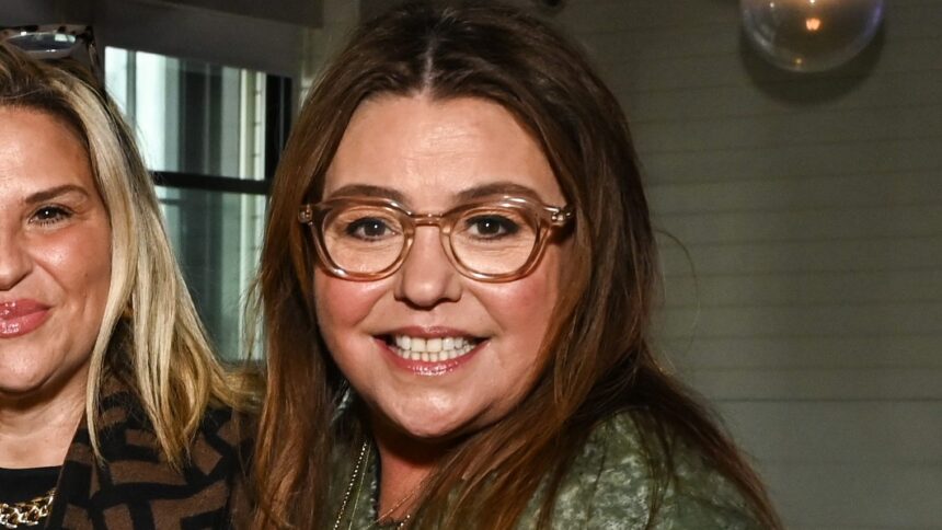 whats-going-on-with-rachael-ray-she-shocks-fans-in-a-new-video | GIBN what’s-going-on-with-rachael-ray?-she-shocks-fans-in-a-new-video