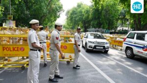 manhunt-to-nab-delhi-police-constable-who-shot-dead-his-wife;-the-dowry-claim-is-being-investigated