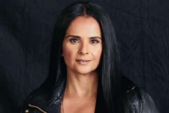 netflix’s-bela-bajaria-receives-the-2026-international-founders-emmy-award