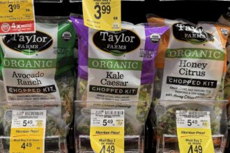what-grocery-stores-work-with-taylor-farms?-what-to-know-about-lettuce-associated-with-cyclosporiasis