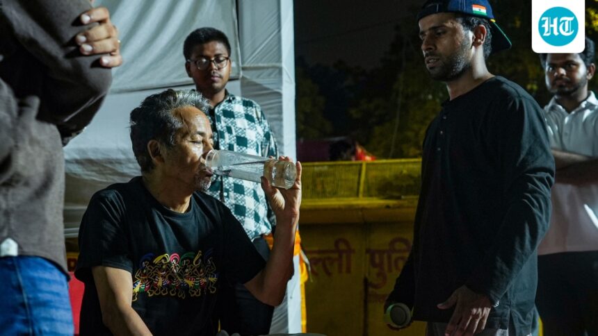 governments-have-fallen-on-onions-sonam-wangchuks-last-message-before-cops-remove-him-from-jantar-mantar | GIBN ‘governments-have-fallen-on-onions’:-sonam-wangchuk’s-last-message-before-cops-remove-him-from-jantar-mantar