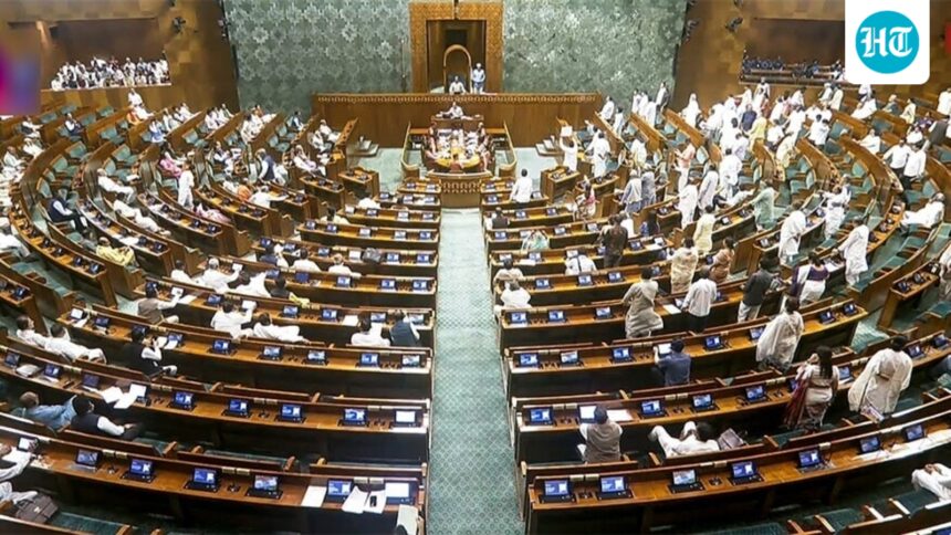 the-merger-of-6-ubt-mps-with-shinde-sena-has-received-the-approval-of-the-lok-sabha-speaker | GIBN the-merger-of-6-ubt-mps-with-shinde-sena-has-received-the-approval-of-the-lok-sabha-speaker
