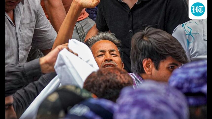 wangchuks-wife-defies-sc-order-preventing-his-transfer-to-a-private-hospital | GIBN wangchuk’s-wife-defies-sc-order-preventing-his-transfer-to-a-private-hospital