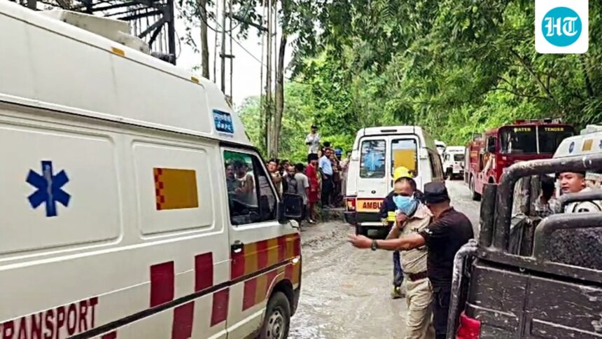 27-workers-trapped-in-sikkim-tunnel-rescued-after-landslides | GIBN 27-workers-trapped-in-sikkim-tunnel-rescued-after-landslides