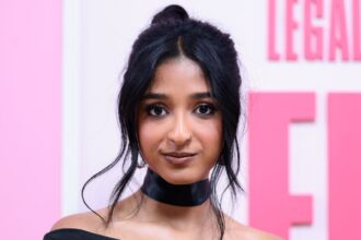 ‘never-have-i-ever’-alum-maitreyi-ramakrishnan-teases-‘elle’-role-in-season-2:-‘it’s-not-something-i’ve-done-before’