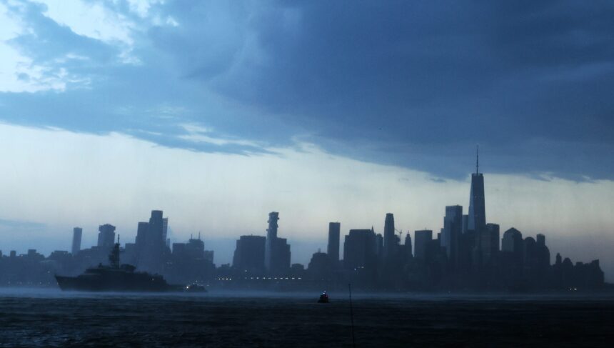 hurricane-warning-for-new-york-city:-updates-amid-the-storm