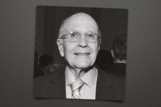 dixon-q.-dern,-entertainment-lawyer-who-represented-desilu-and-helped-launch-caa,-dies-at-97