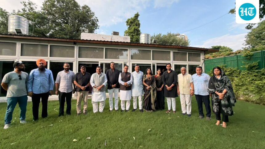 ‘the-nation-needs-you’:-opposition-mps-meet-sonam-wangchuk-in-hospital,-demand-indefinite-cancellation-of-order