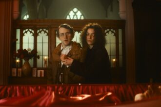 toronto:-jodie-comer’s-“stuffed”-to-open-discovery-program