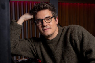john-mayer-on-why-he-keeps-quietly-funding-brain-research-studies