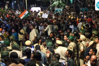 ‘may-invite-legal-action’:-delhi-university-asks-students-to-stay-away-from-protest-at-jantar-mantar