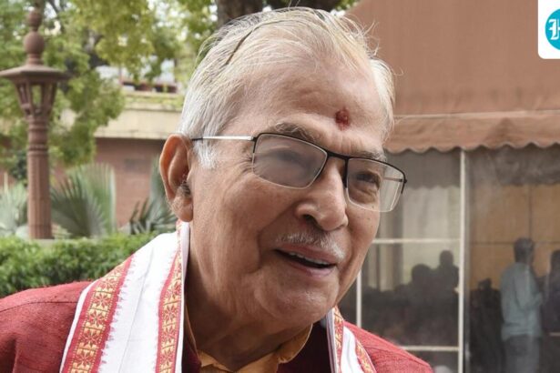 ‘real-concerns’:-murli-manohar-joshi-criticizes-use-of-‘brutal-force’-against-protesters