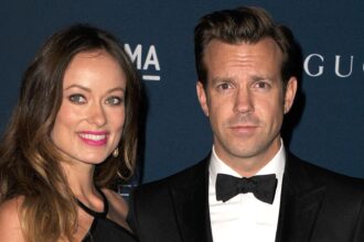 jason-sudeikis’-girlfriend:-everything-to-know-about-olivia-wilde’s-ex-and-dating-history
