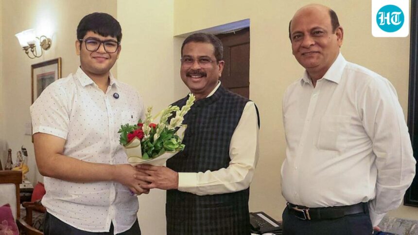 students-asked-to-celebrate-neet-champions-amid-protests-over-paper-leak-provokes-a-violent-reaction | GIBN students-asked-to-celebrate-‘neet-champions’-amid-protests-over-paper-leak;-provokes-a-violent-reaction