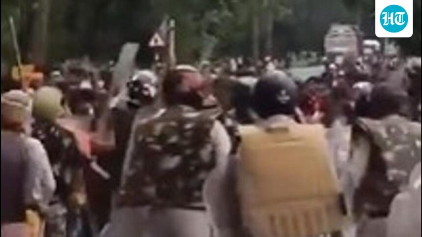 six-policemen-injured-in-clash-with-villagers-in-chhattisgarh’s-surajpur:-constable