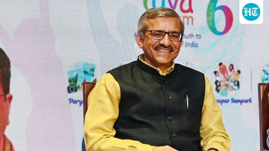 who-is-vineet-joshi-a-senior-bureaucrat-has-been-removed-from-the-post-of-higher-education-minister-amid-the-neet-row | GIBN who-is-vineet-joshi?-a-senior-bureaucrat-has-been-removed-from-the-post-of-higher-education-minister-amid-the-neet-row