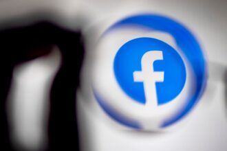 facebook-is-testing-whether-people-want-to-replace-their-feed-with-‘immersive-video’