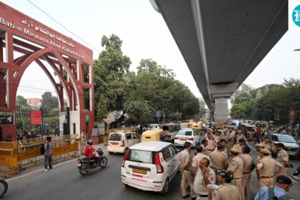 after-du-and-jnu,-jamia-millia-islamia-university-appeals-to-students-amid-rjd-protest