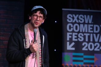 comedian-rick-glassman-says-his-podcast-is-like-the-perfect-first-date:-‘there’s-flirting-involved’