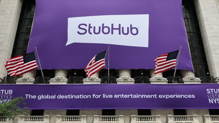 house-democrats-investigate-stubhub-ceo-over-market-manipulation-and-self-dealing-allegations | GIBN house-democrats-investigate-stubhub-ceo-over-‘market-manipulation-and-self-dealing’-allegations