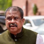 this-is-the-last-time-a-union-minister-resigned-under-the-modi-government-over-the-protests