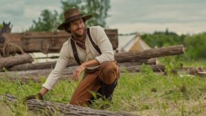 luke-bracey-embraces-pa’s-faults-in-‘little-house-on-the-prairie’:-“we-didn’t-want-him-to-be-perfect”