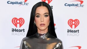 katy-perry-criticizes-white-house-for-using-‘fireworks’-in-military-strikes-video:-‘i’m-absolutely-horrified’