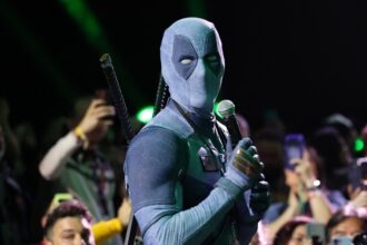 ryan-reynolds’-deadpool-crashes-comic-con-to-beg-for-‘avengers:-doomsday’-role
