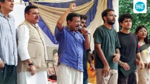 arvind-kejriwal-visits-police-station,-aap-says-500-students-helped-through-legal-helpline-after-protest-arrests