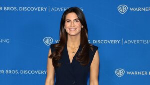 kaitlan-collins:-5-things-about-the-cnn-anchor-and-her-career