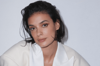 ‘lioness’-star-laysla-de-oliveira-really-knows-how-to-kick-a**
