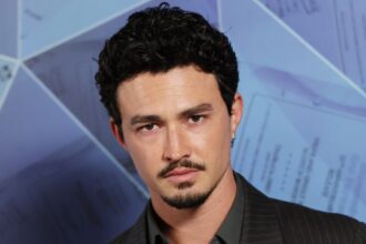 gavin-leatherwood-joins-nina-dobrev-in-film-adaptation-of-booktok-hit-‘it-happened-one-summer’