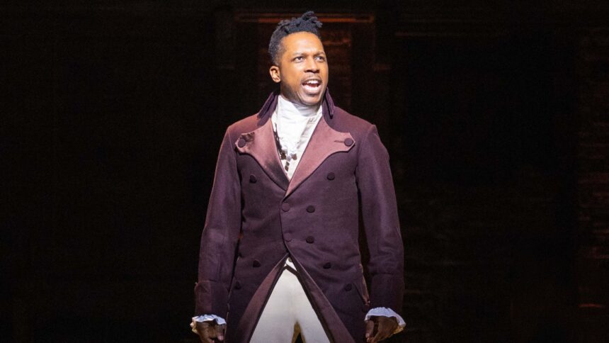 back-in-the-room-where-it-happens:-why-‘hamilton’-is-sparking-even-more-joy-for-leslie-odom-jr.-this-time-around