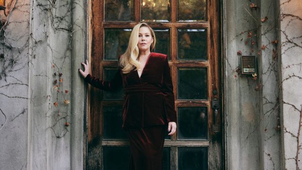 why-was-christina-applegate-hospitalized?-health-updates-amid-her-ms-battle