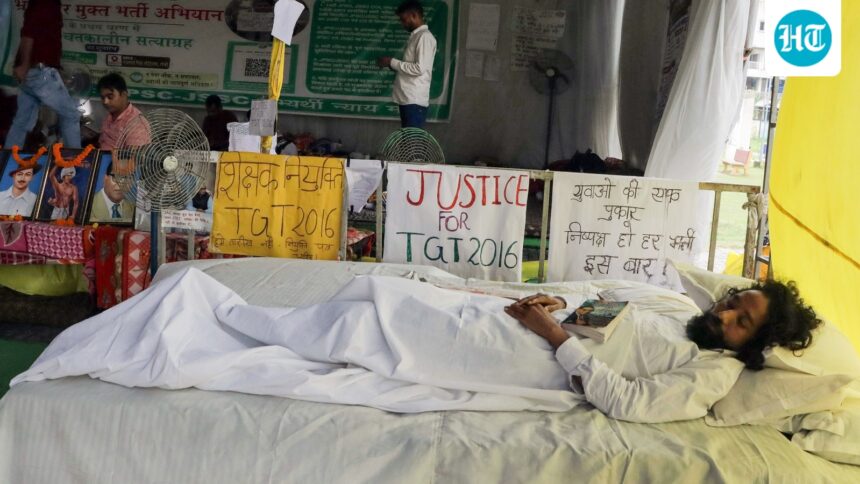 jharkhand-students-go-on-hunger-strike-as-cjp’s-abhijeet-dipke-backs-protests:-what-the-row-is-about
