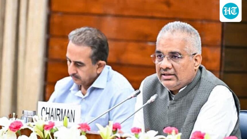 bhupender-yadav-chairs-meeting-on-human-wildlife-conflict-mitigation