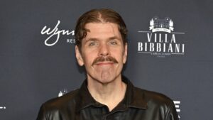 perez-hilton-net-worth:-how-much-money-the-celebrity-blogger-has