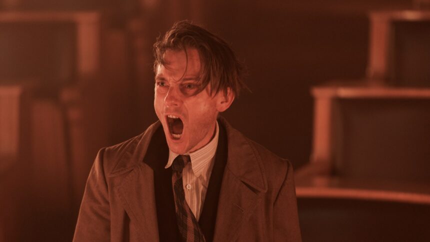 ‘babylon-berlin’-going-out-with-a-bang,-and-a-warning-for-democracy