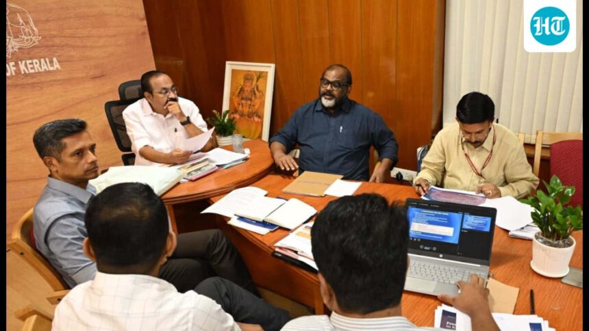 kerala-minister-faces-backlash-for-‘belittling’-women-using-free-bus-rides