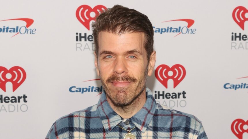 perez-hilton’s-tiktok-account-banned-following-disturbing-livestream,-hospitalization