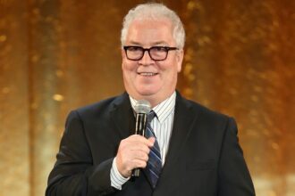 former-walt-disney-imagineering-president-bob-weis-signs-with-wme-for-representation