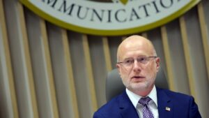 fcc-lifts-cap-on-broadcast-station-ownership