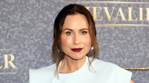 minnie-driver-recovering-after-“really-bad-car-accident”-in-france