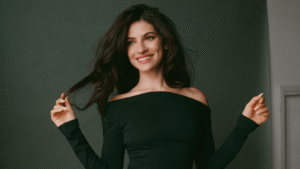 how-ella-rubin-went-from-being-a-briefcase-wielding-11-year-old-to-the-star-of-’sterling-point’