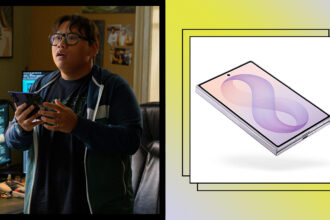 t-mobile-offering-free-samsung-galaxy-z-fold8,-$1,900-phone-seen-throughout-‘spider-man:-brand-new-day’