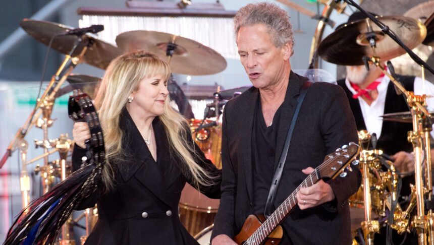 stevie-nicks-&-lindsey-buckingham:-their-personal-&-professional-relationship-through-the-years